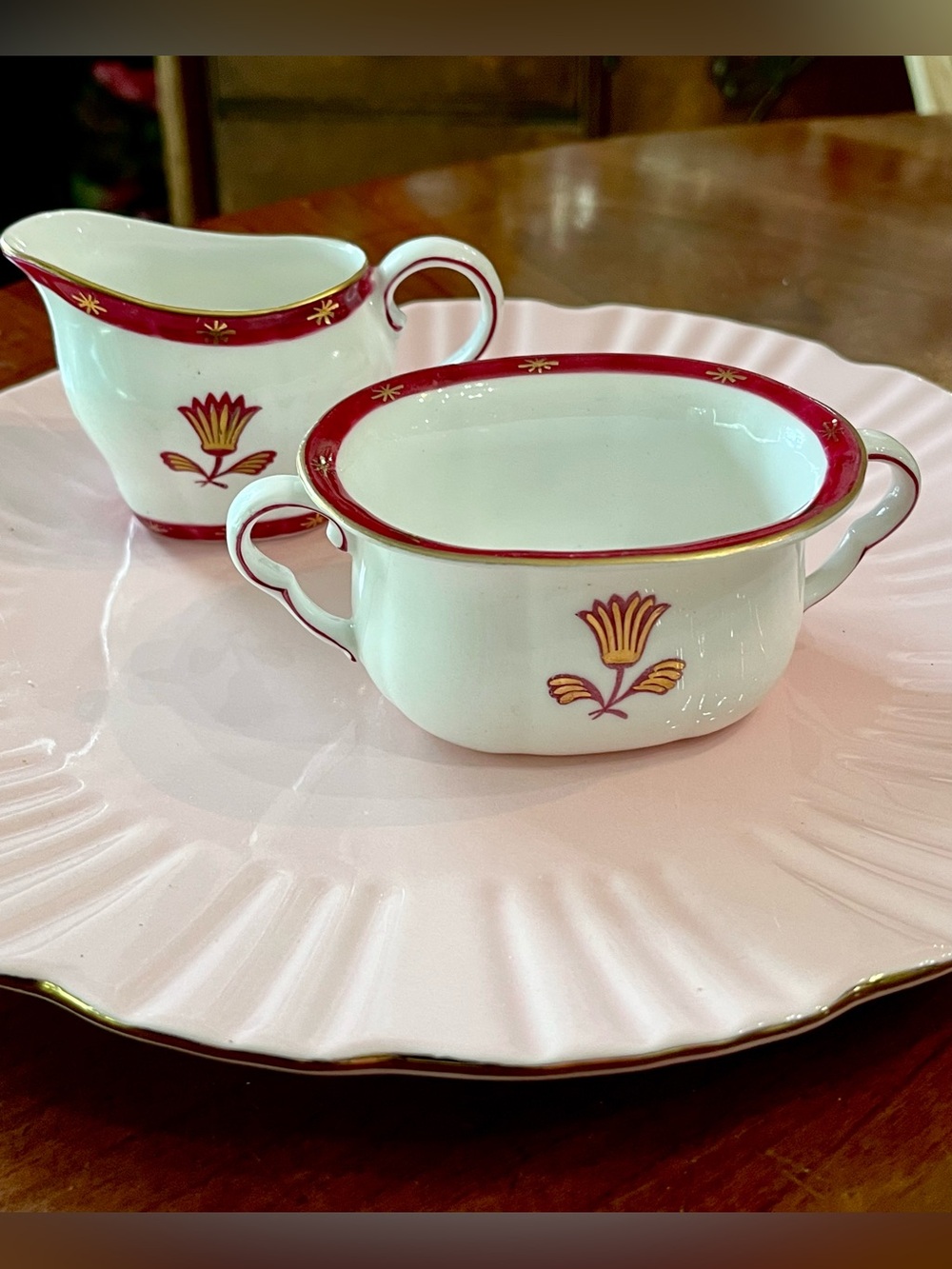 Vintage Gustavsberg Guldstjarna Magenta Cream & Sugar Set Wilhelm Kage 1930s